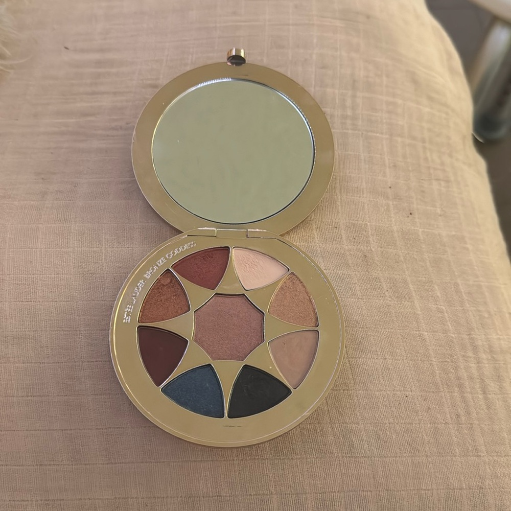 Estée Lauder bronze goddess eyeshadow palette